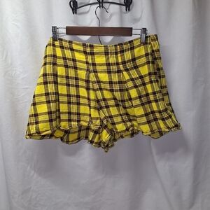 Wild fable plaid two piece plaid short set top is a medium bottoms are a large